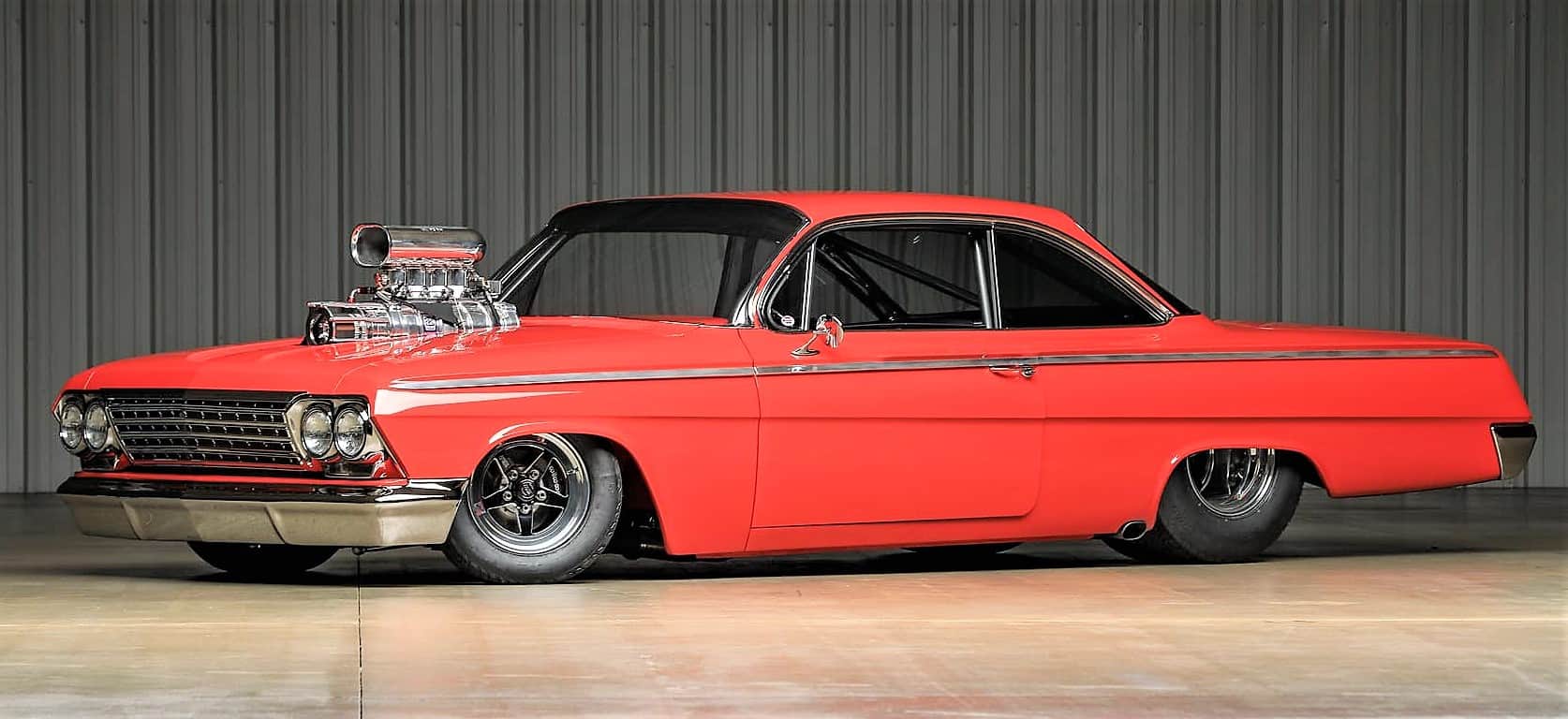 ‘Pristine collection’ of resto-mods, customs added to Worldwide auction