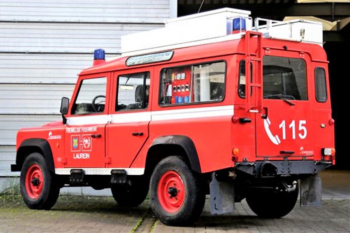 European Fire Rescue Rover Pick of the Day: 1992 Land Rover, a German rescue truck ready for ...