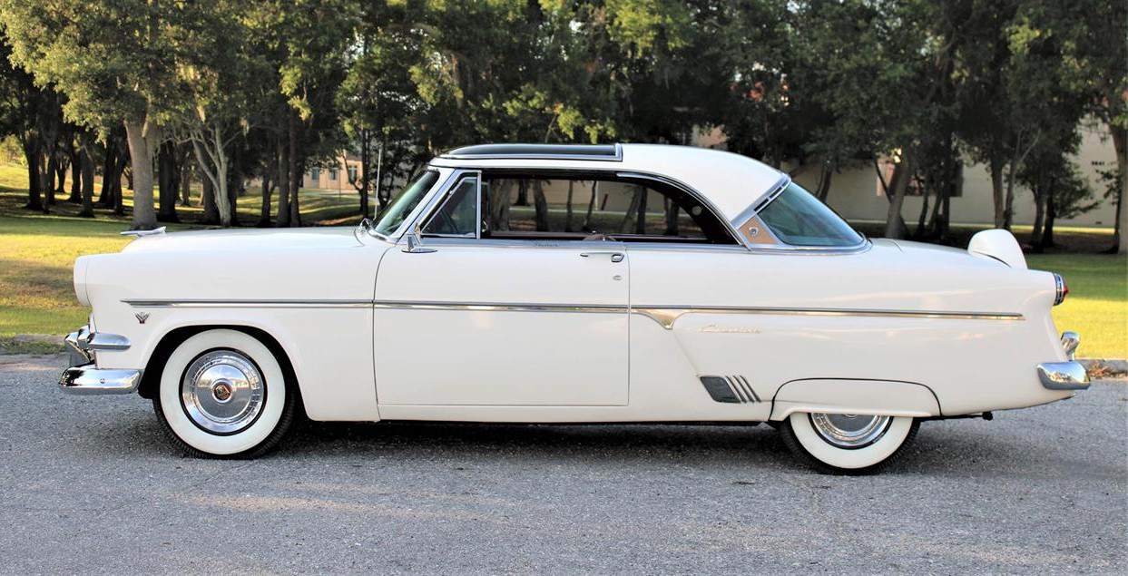 Pick of the Day: 1954 Ford Crestline Skyliner with rare acrylic sunroof