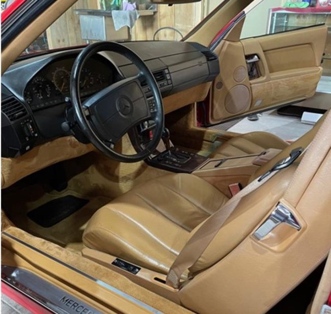 Pick of the Day: 1991 Mercedes-Benz 300SL affordably priced