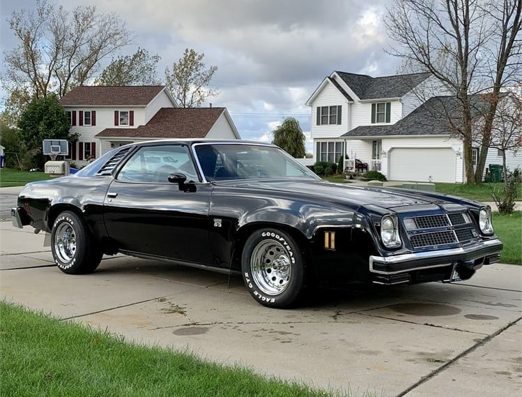 AutoHunter Spotlight 1976 Chevrolet Laguna S3 coupe