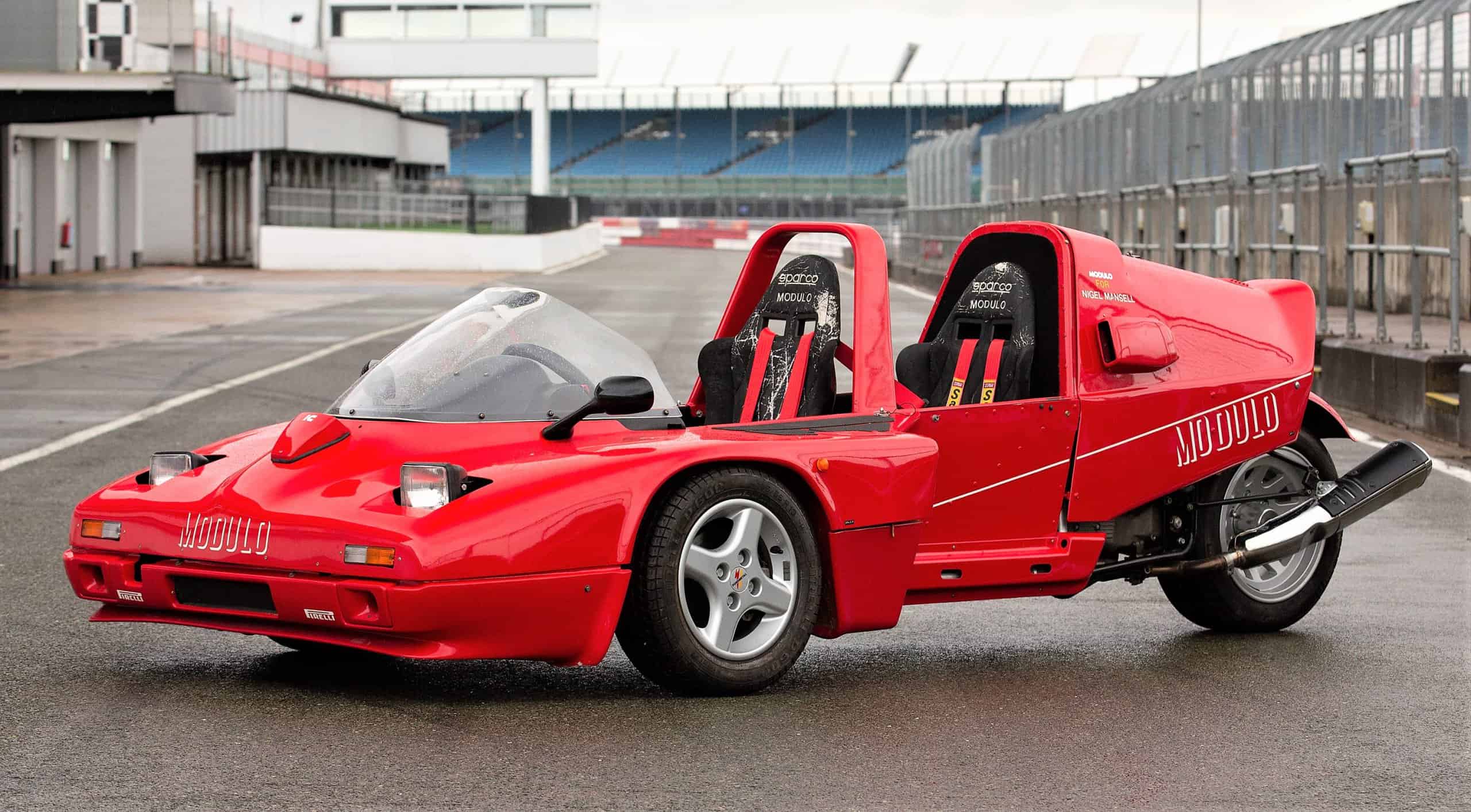 Racer Nigel Mansell auction cars include two Formula 1 winners