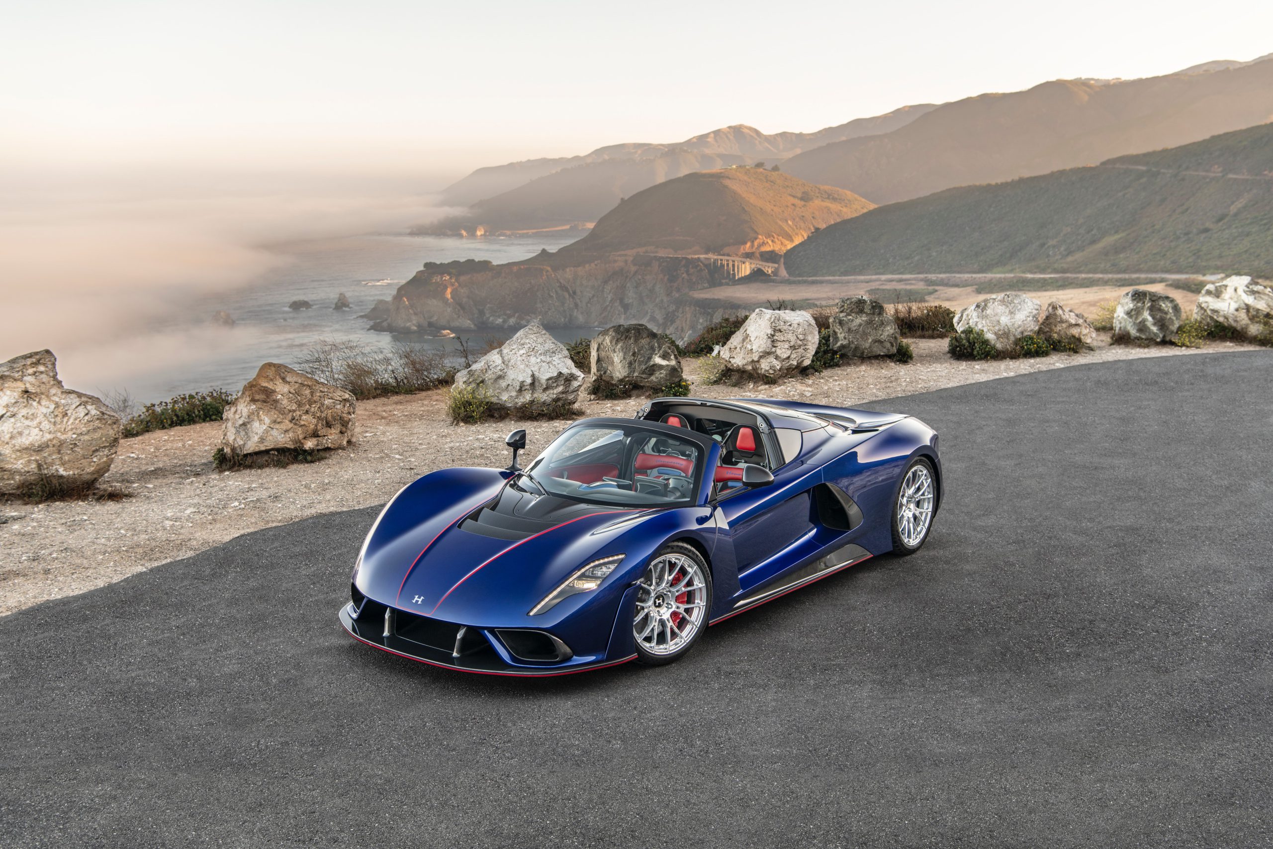 服/ファッション Hennessey Hennessey Unveils 1-of-1 Manual Venom F5 Hypercar with 2,031