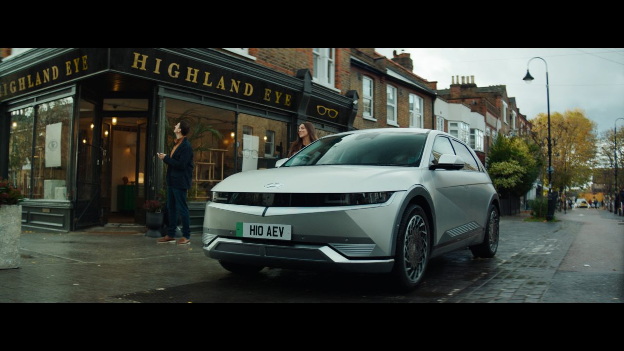 How do you pronounce "Hyundai"? Journal