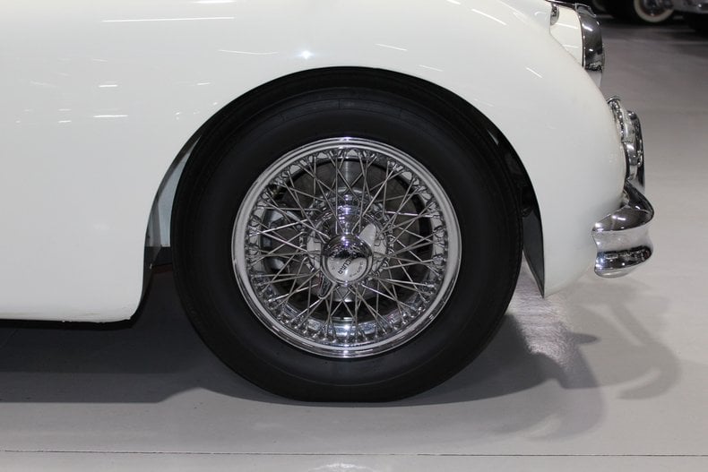 1960-jaguar-xk150-se-wheel | ClassicCars.com Journal