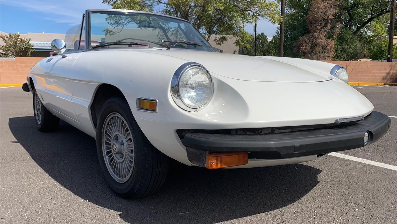 Pick of the Day: 1980 Alfa Romeo 2000 Spider Veloce | ClassicCars 