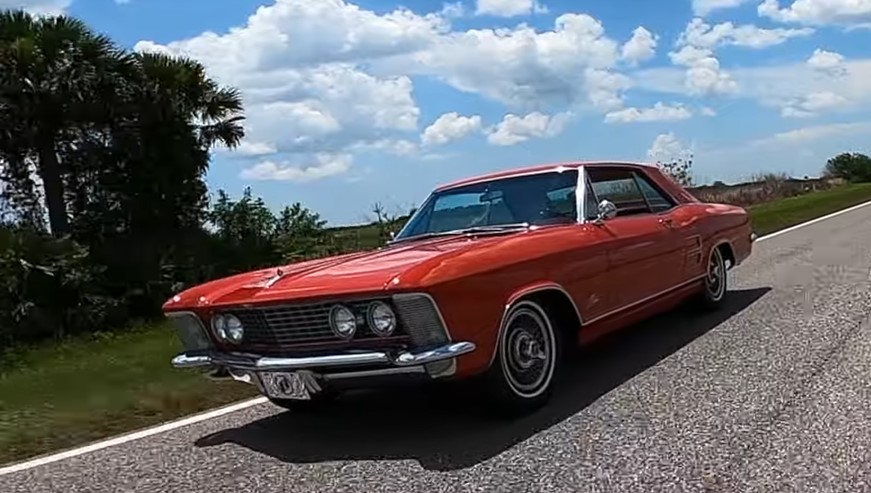 Cosmopolitan 1964 Riviera an International Star | ClassicCars.com