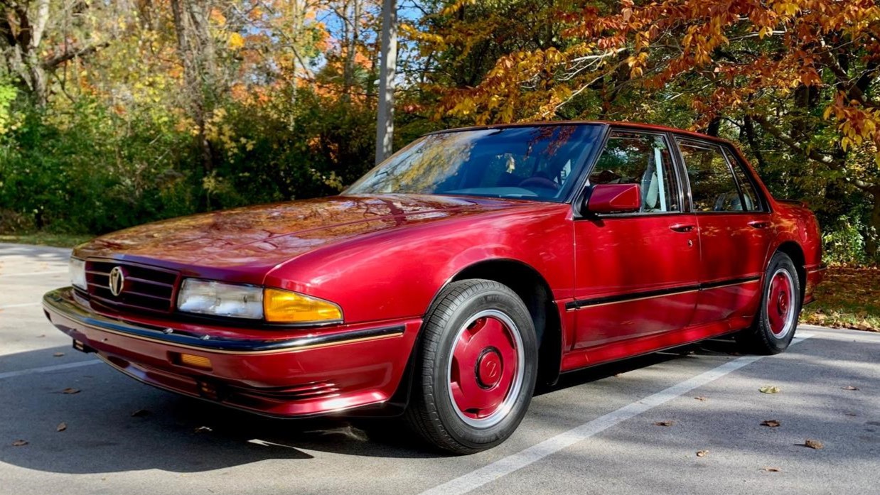 Pick of the Day: 1988 Pontiac Bonneville SSE | ClassicCars