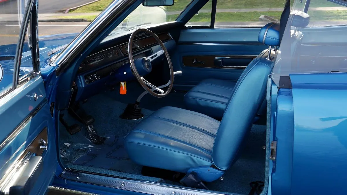 1968-plymouth-gtx-interior 