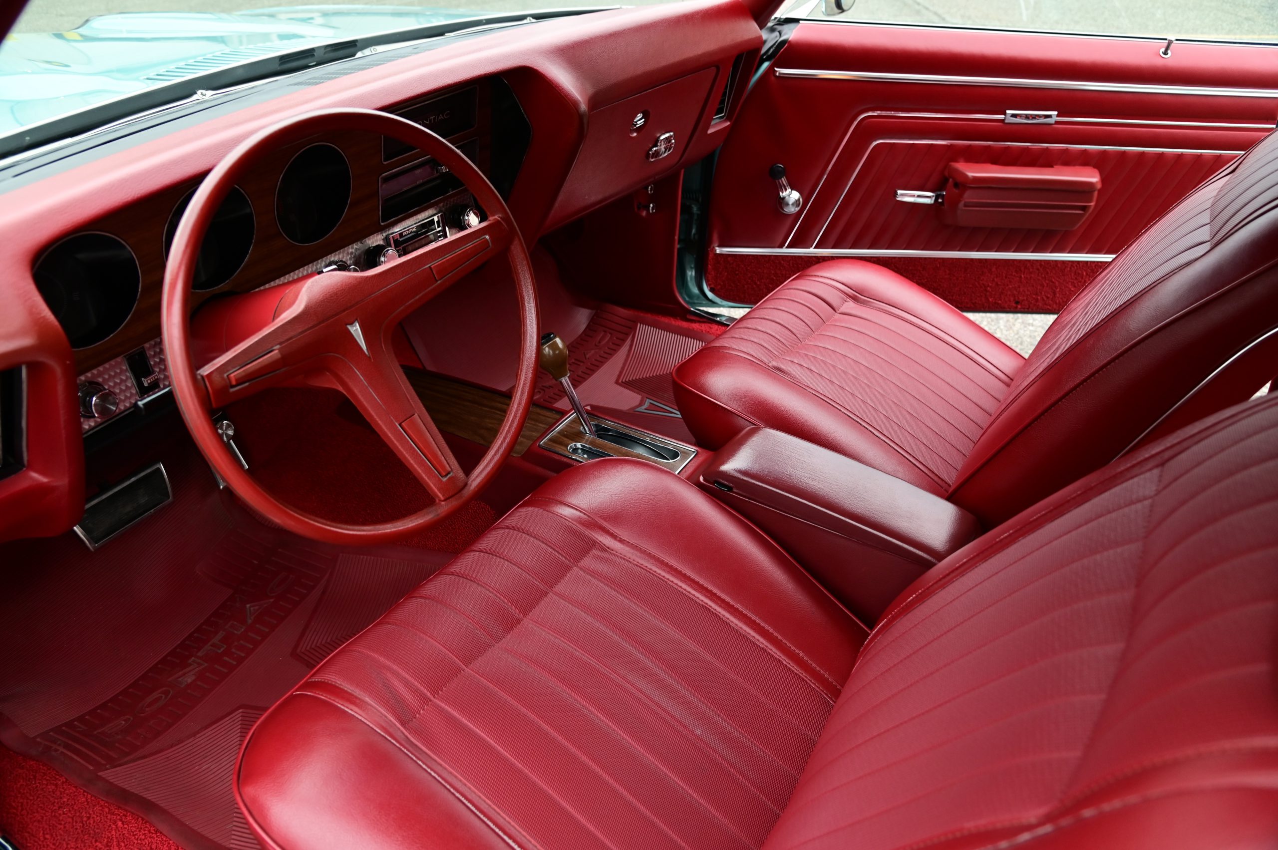 271867_Interior | ClassicCars.com Journal