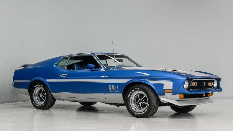 AutoHunter Spotlight: 1971 Ford Mustang Mach 1