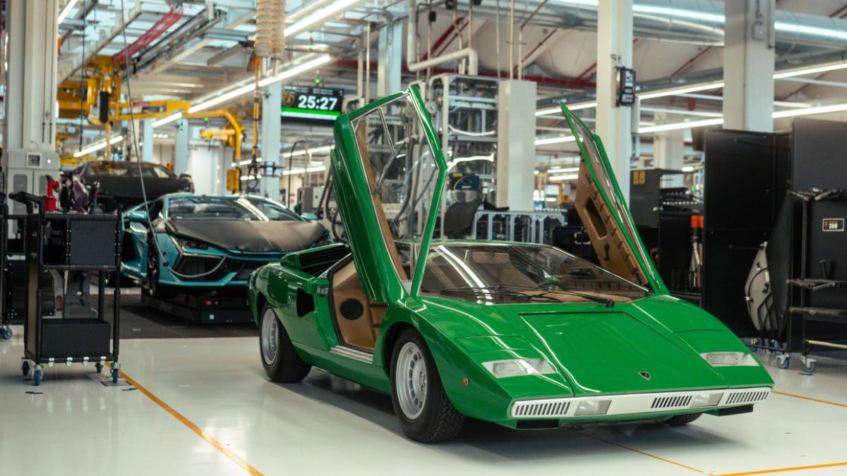 PASIÓN A ESCALA: En detalle: Lamborghini Countach escala 1/18 (Bburago