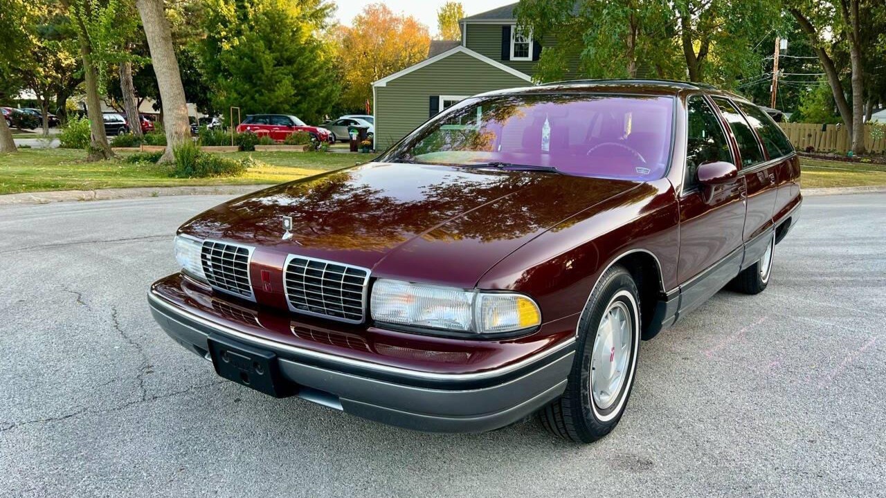 Pick of the Day: 1992 Oldsmobile Custom Cruiser