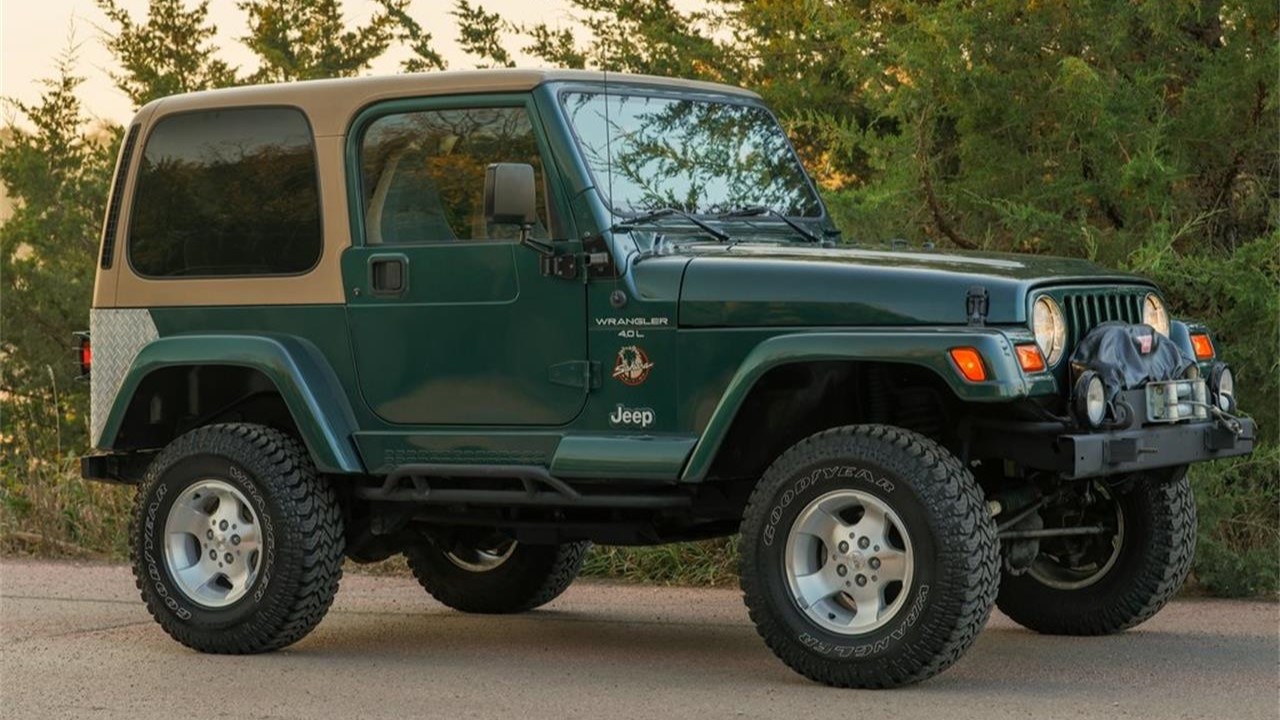 Pick of the Day: 1999 Jeep Wrangler Sahara 5-Speed