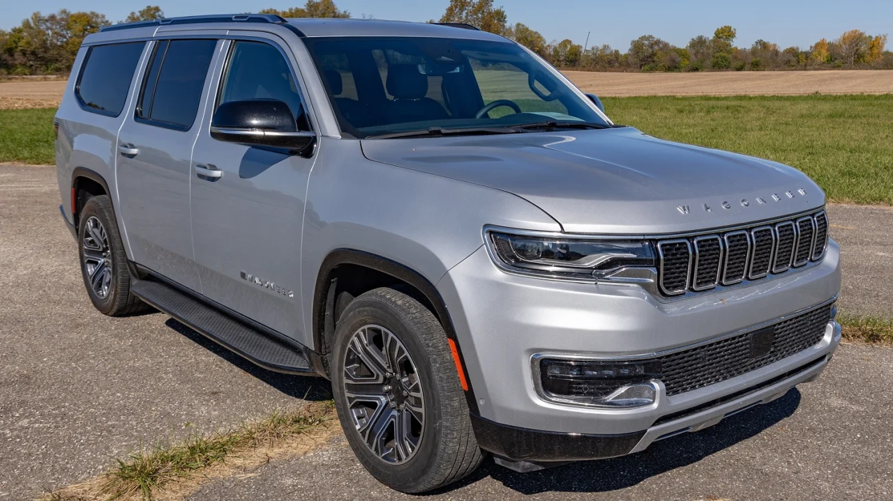 AutoHunter Spotlight: 2023 Jeep Wagoneer L Series II 4X4