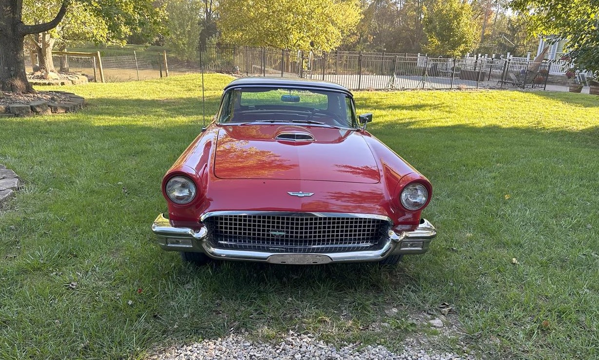 Pick of the Day: 1957 Ford Thunderbird