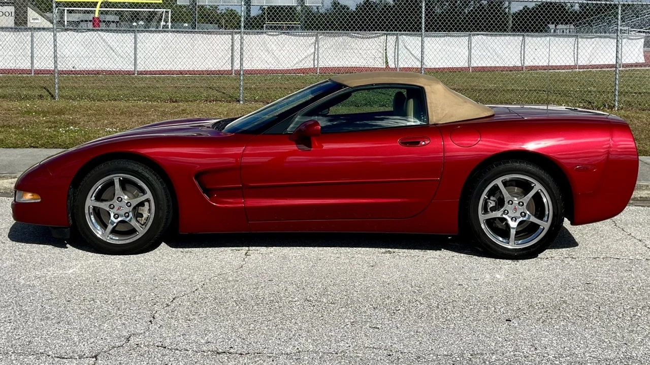 AutoHunter Spotlight: 2004 Chevrolet Corvette Convertible