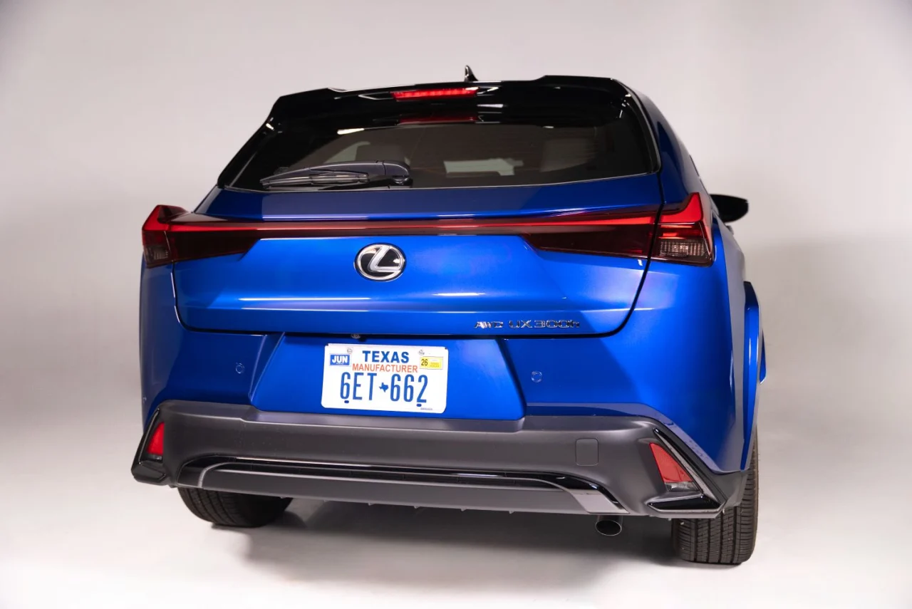 Review: 2025 Lexus UX 300h F Sport Handling AWD