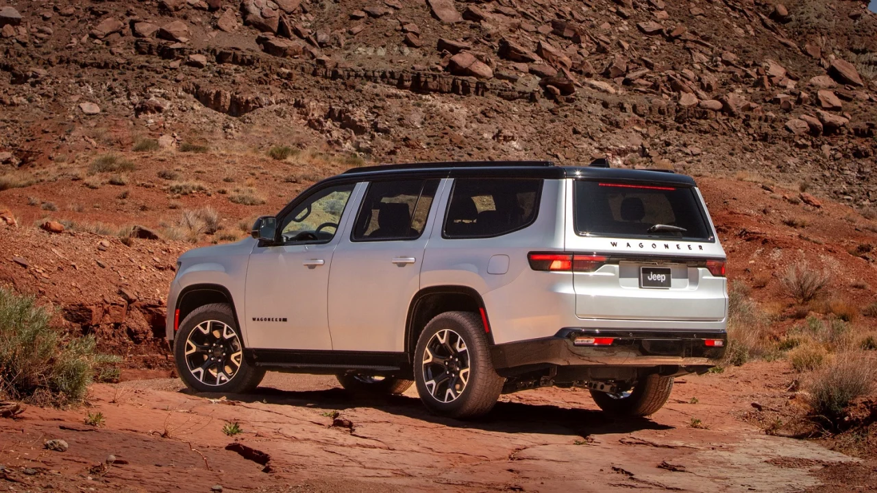 Overland Special Edition Joins the 2025 Jeep Wagoneer Lineup