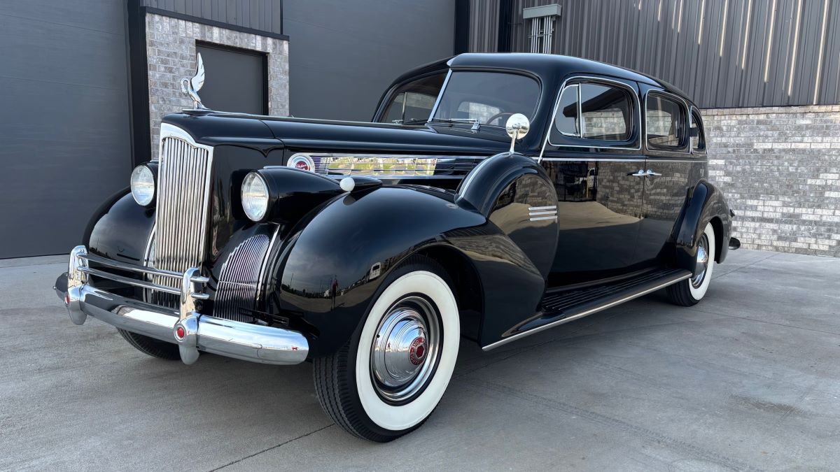 AutoHunter Spotlight: 1940 Packard Custom Super Eight