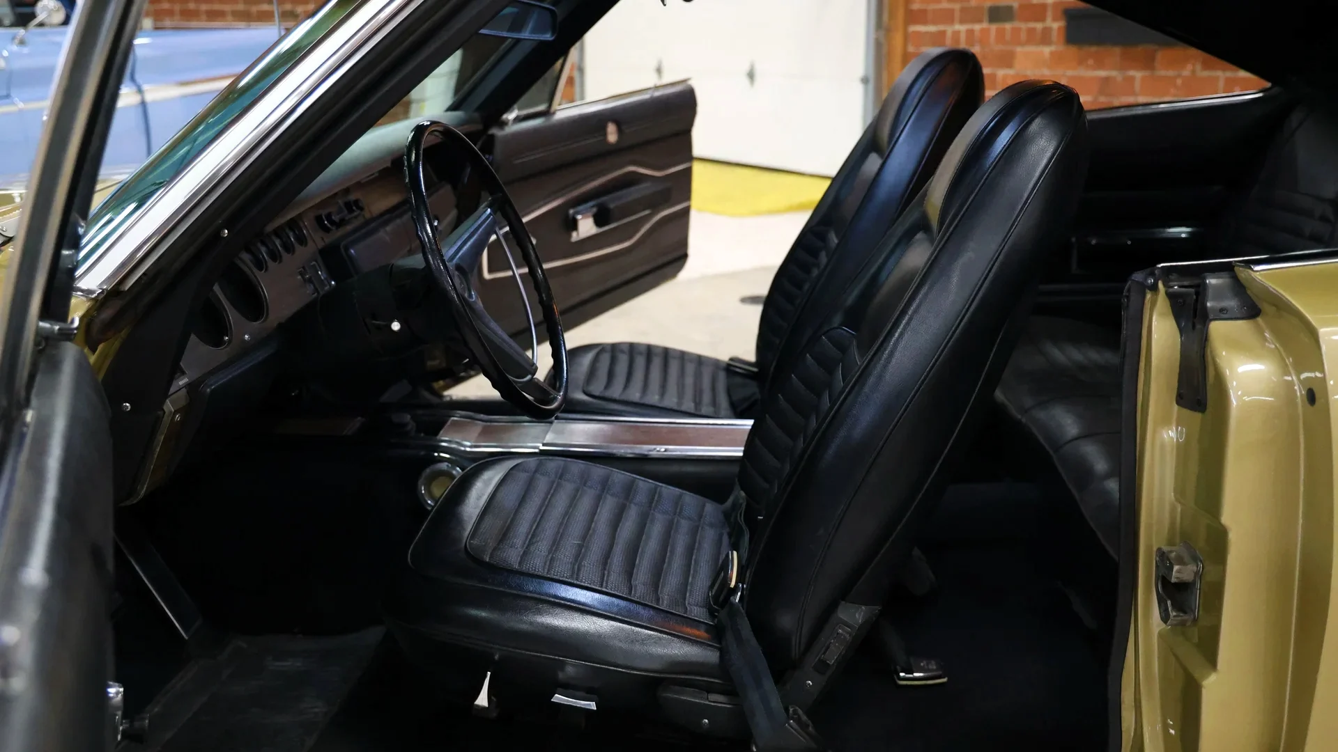 1970 Dodge Charger R/T on AutoHunter