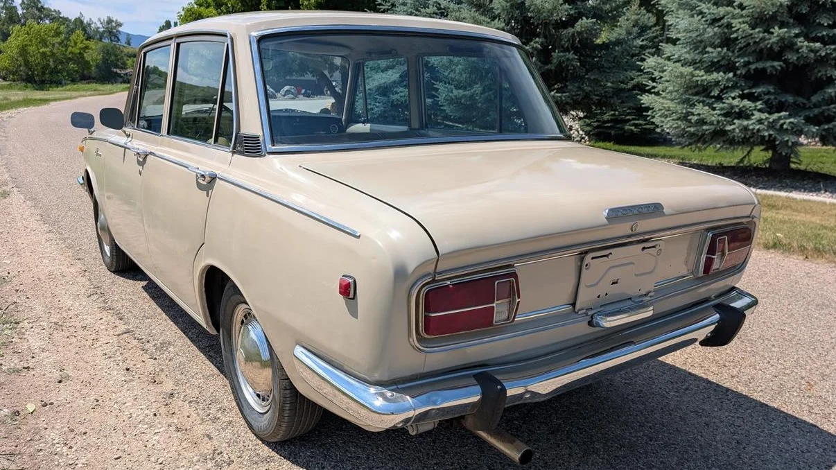 Pick of the Day: 1968 Toyota Corona