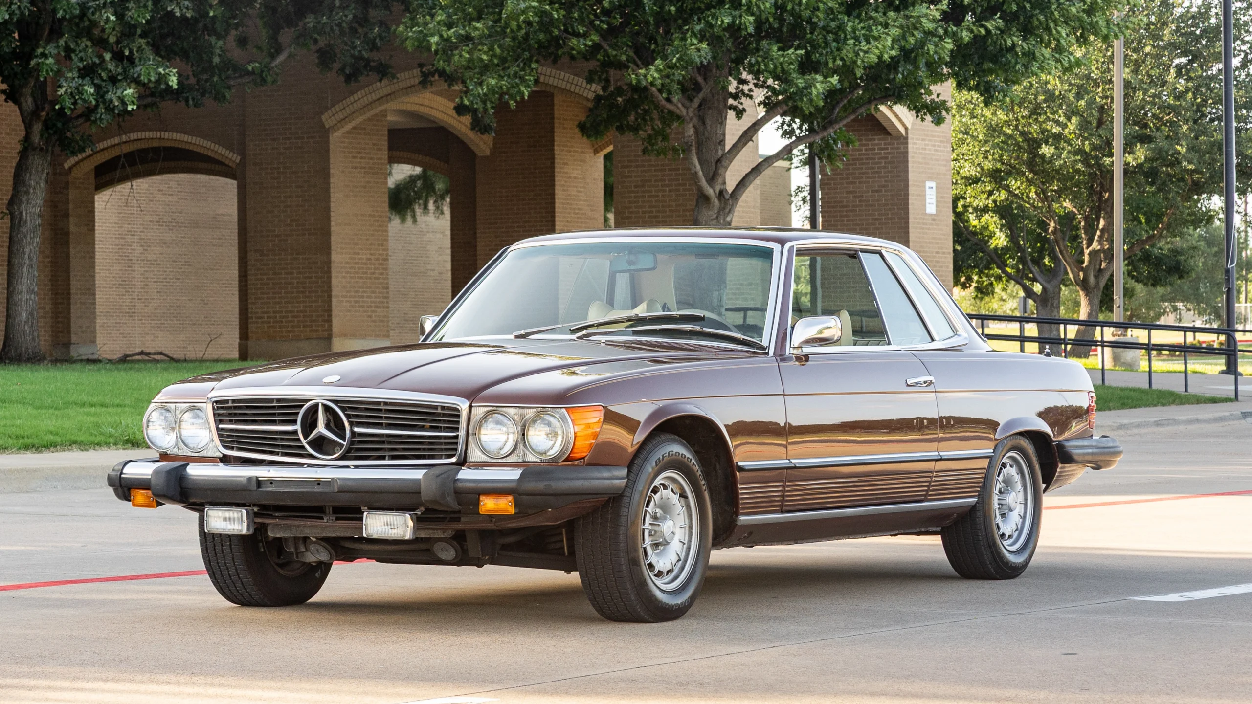 AutoHunter Spotlight: 1976 Mercedes-Benz 450SLC | The ClassicCars