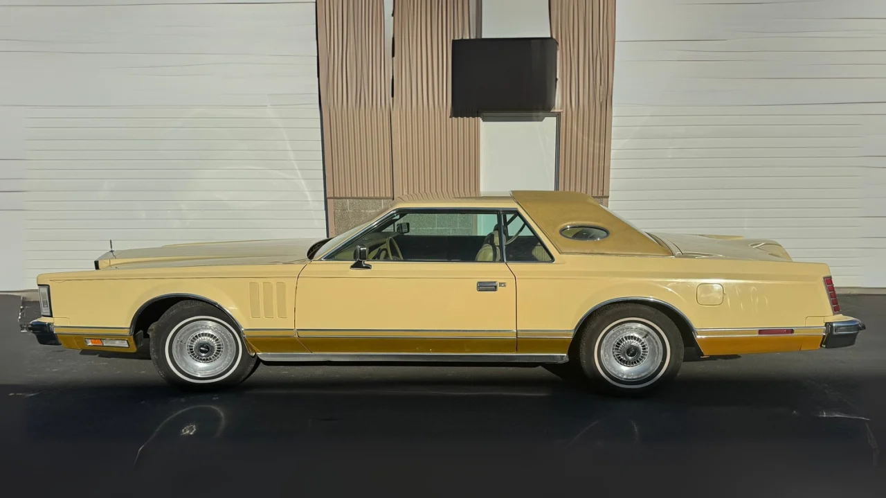 AutoHunter Spotlight: 1977 Lincoln Continental Mark V