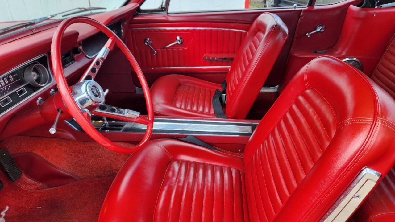 1965 Ford Mustang Convertible interior