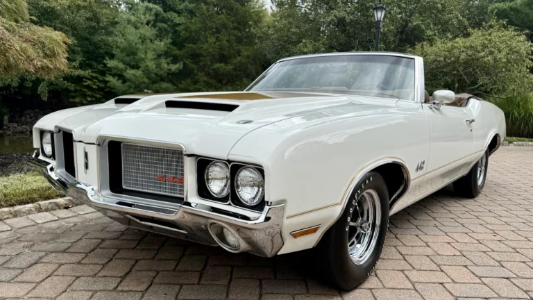 1972-oldsmobile-cutlass-