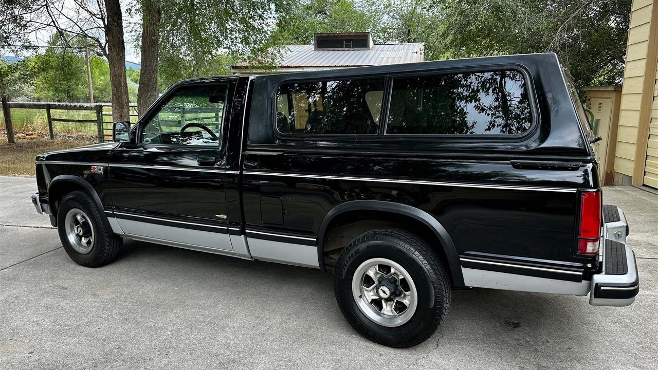 Pick of the Day: 1987 Chevrolet S-10 Sport Pickup
