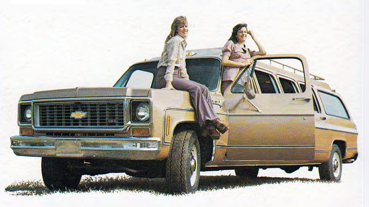 Armbruster Stageway Built an 8-Door, 15-Passenger Suburban