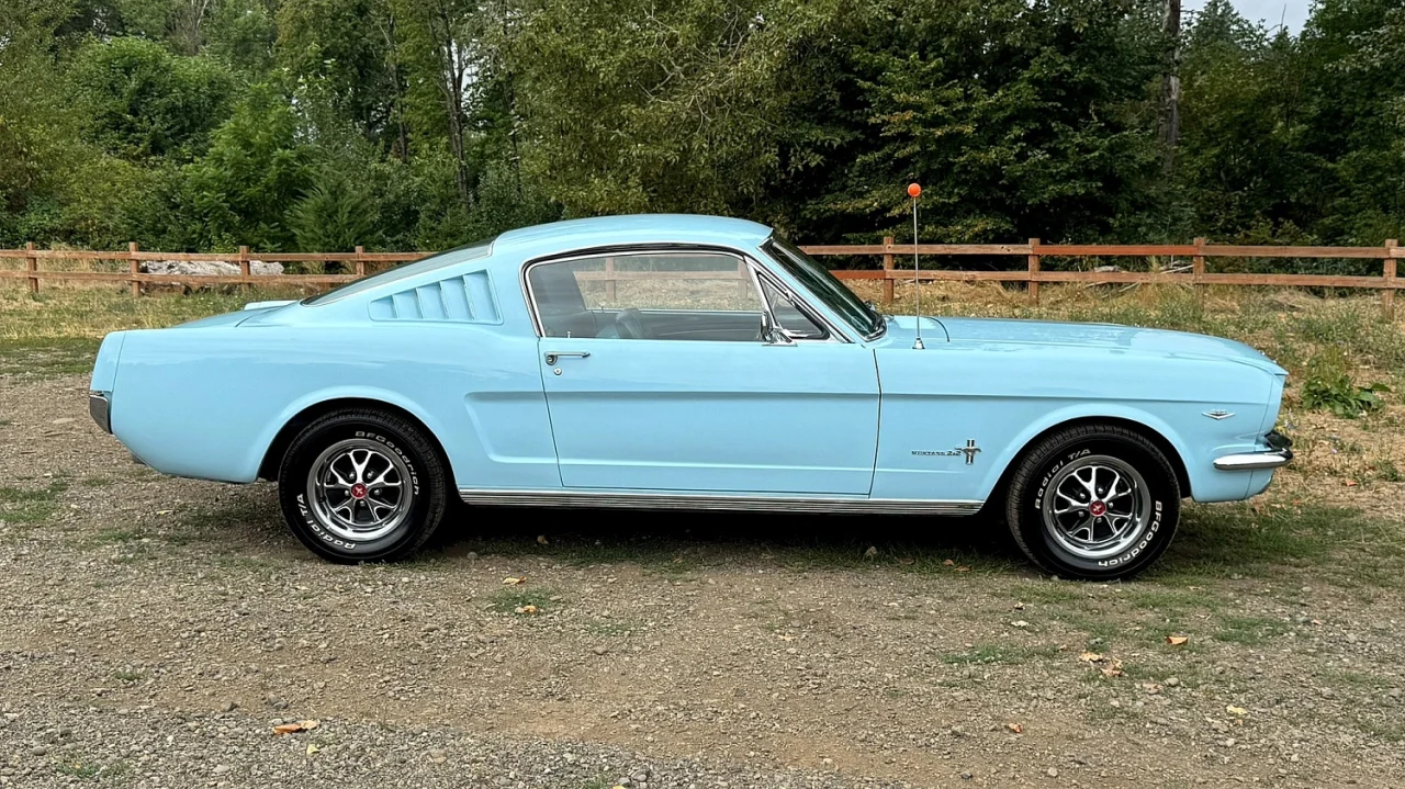 AutoHunter Spotlight: 1966 Ford Mustang Fastback 5-Speed