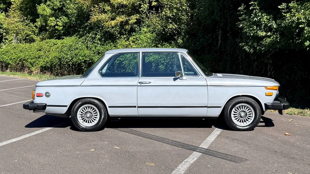 AutoHunter Spotlight: 1974 BMW 2002 tii