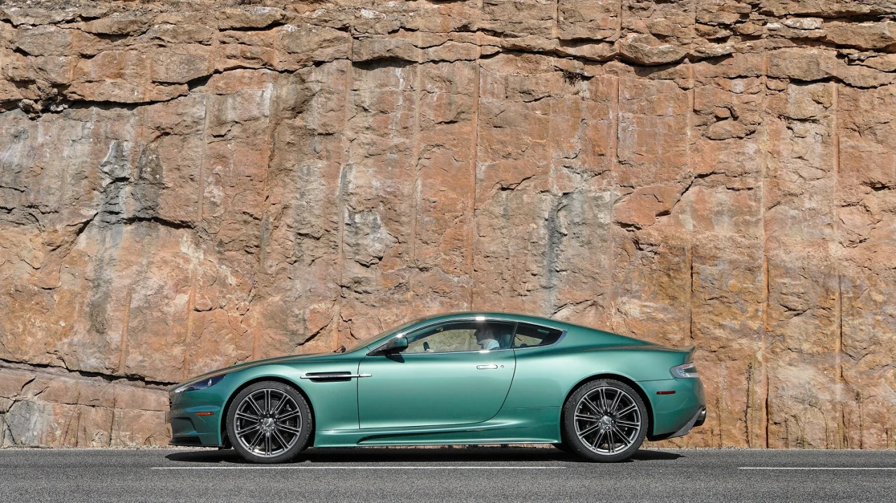 Aston Martin DBS