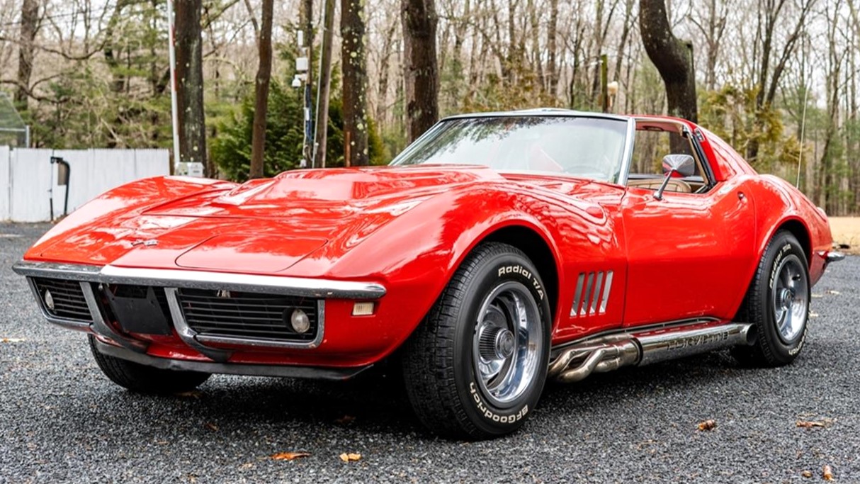 Featured Post Image Save Big When You List Your Vehicle on ClassicCars.com