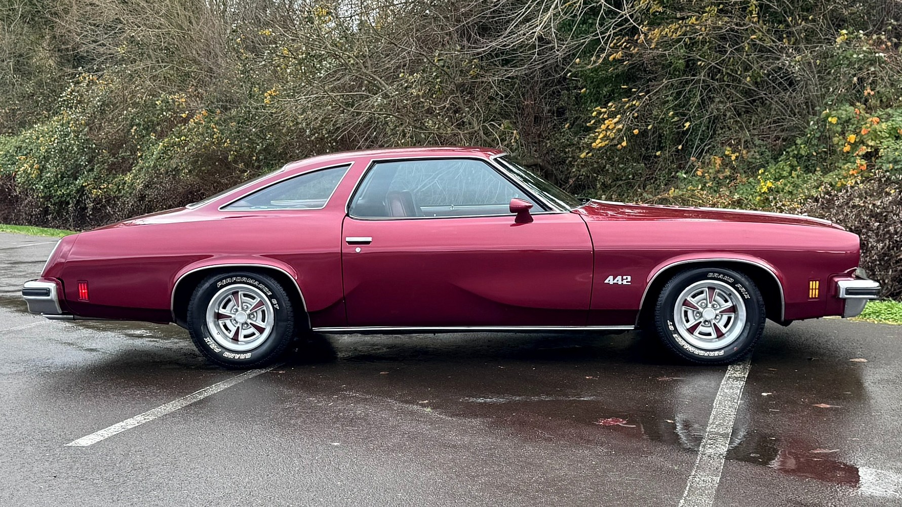 AutoHunter Spotlight: 1974 Oldsmobile Cutlass 442 Coupe