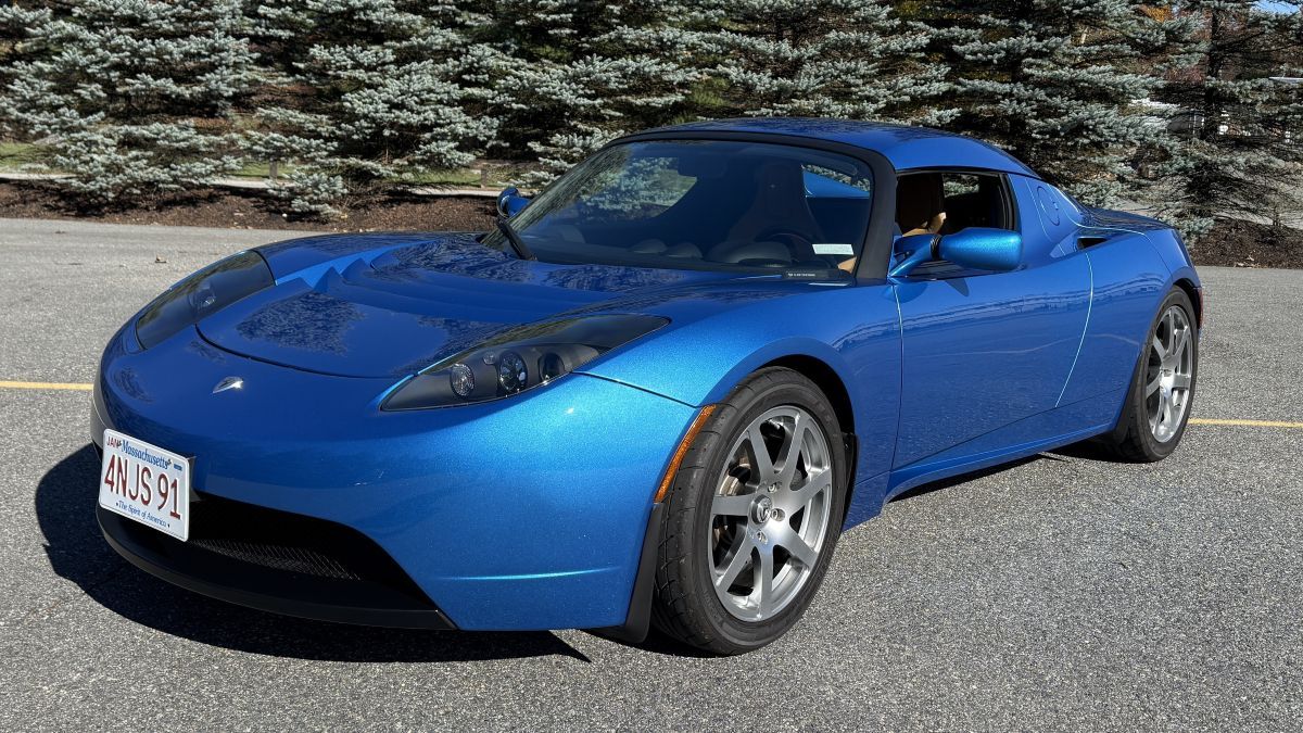 AutoHunter Spotlight: 2008 Tesla Roadster