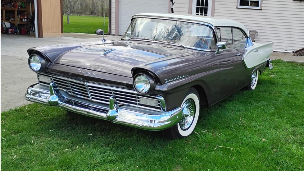Pick of the Day: 1957 Ford Fairlane Town Victoria