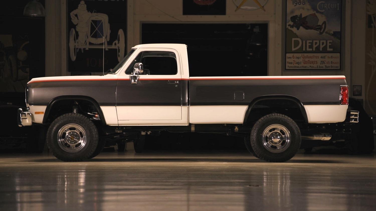 【ram】 Jay Leno Goes Off-Road in a Cummins-Powered 1991 Dodge Ram