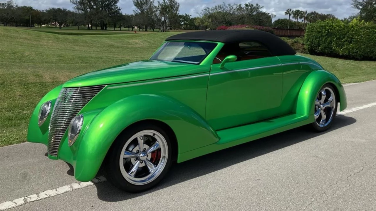 1937-Ford-Roadster-1-1280x720.webp