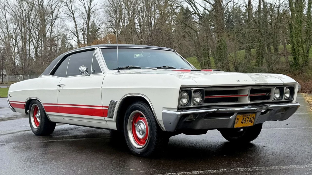 How Are These Musclecar-Era Vehicles Related?