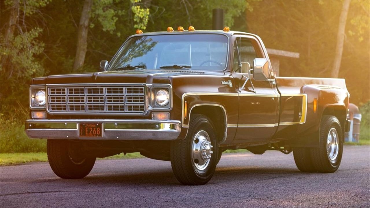 Pick of the Day: 1977 Chevrolet C30 Scottsdale Dually Pick of the Day: 1977 Chevrolet C30 Scottsdale Dually