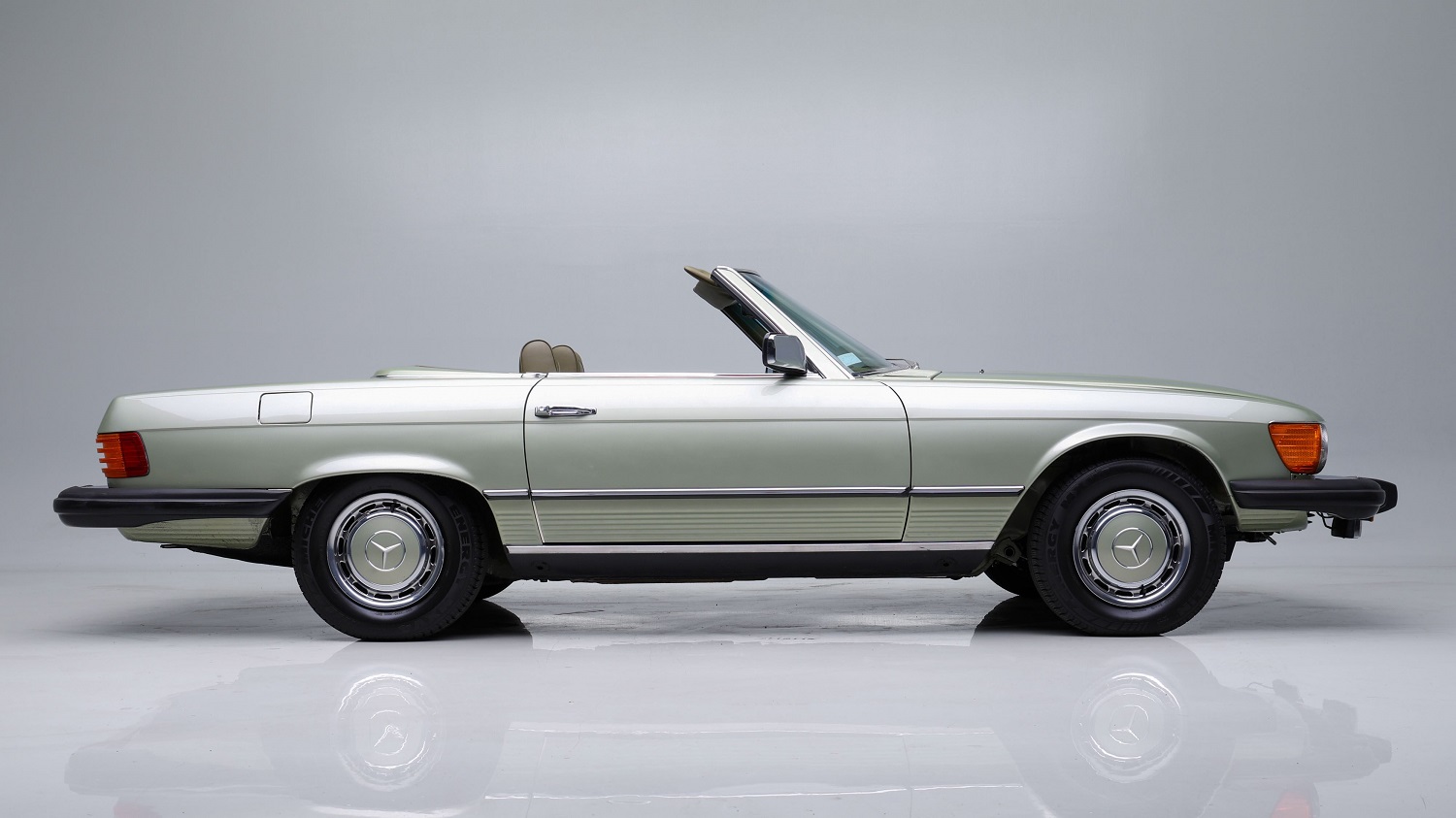 Will Ferrell’s 1976 Mercedes-Benz 450SL is Coming to Barrett-Jackson Will Ferrell’s 1976 Mercedes-Benz 450SL is Coming to Barrett-Jackson