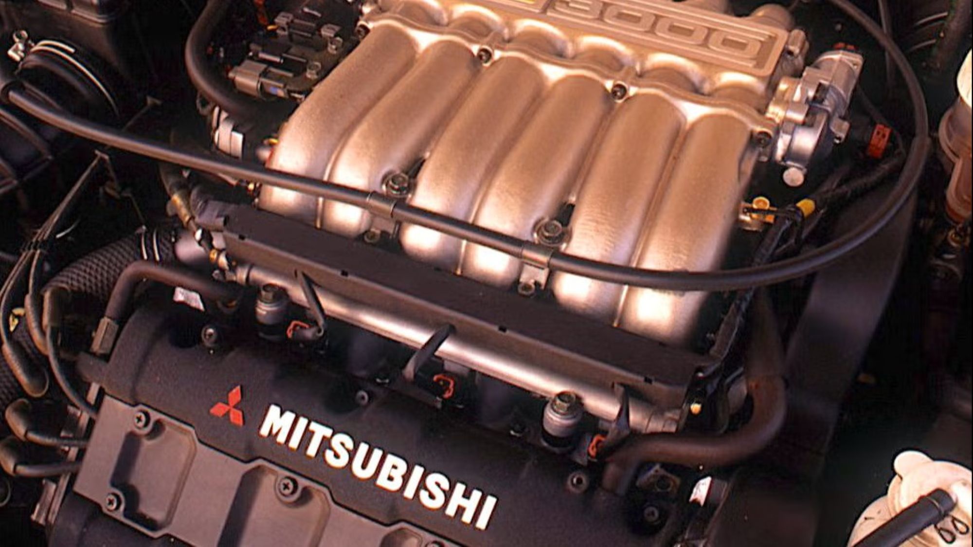 The 1992 Mitsubishi Diamante Was a Tech-Forward 