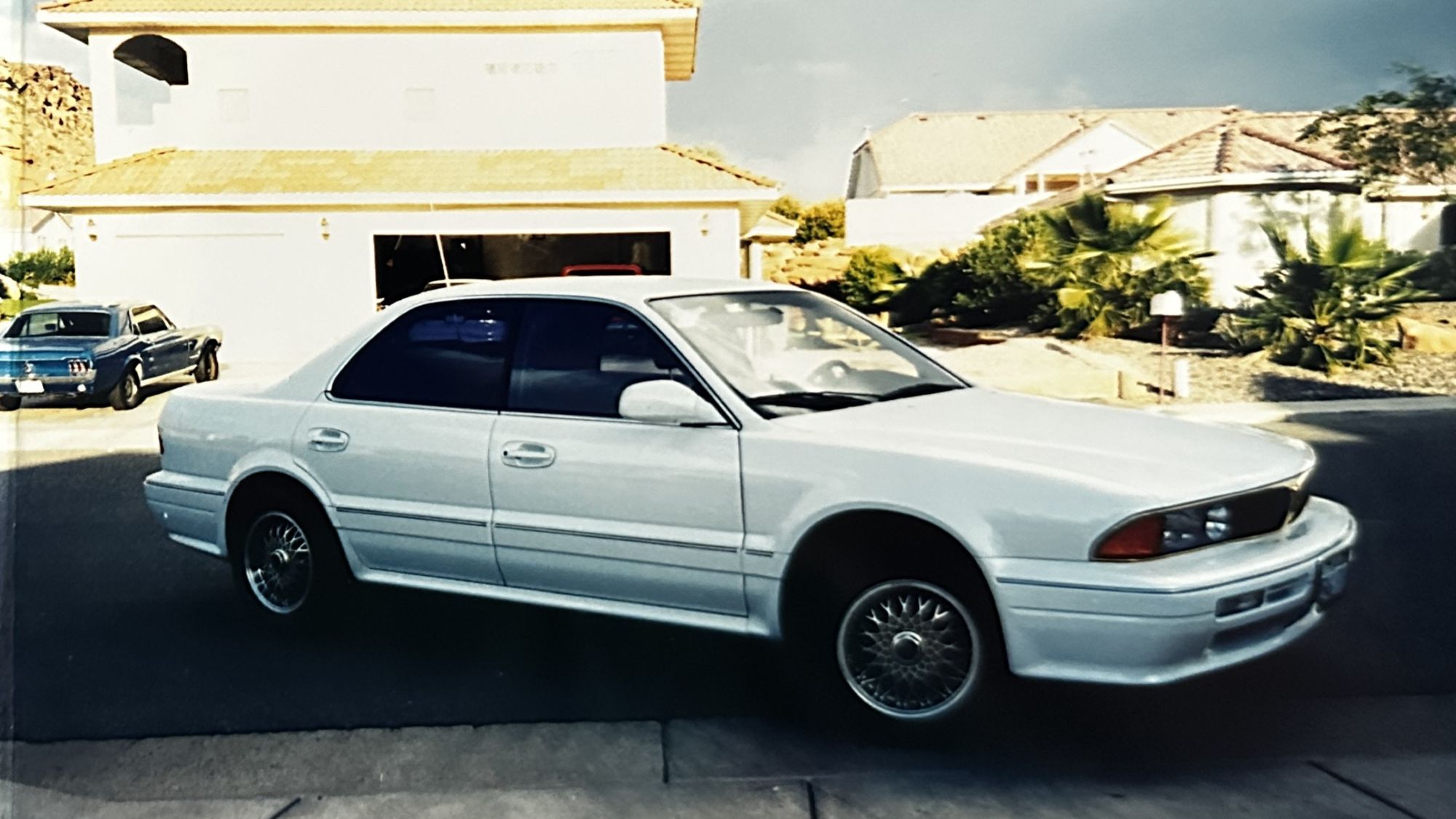 The 1992 Mitsubishi Diamante Was a Tech-Forward 