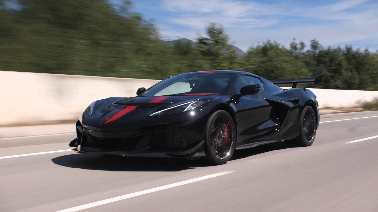 Yes, Jay Leno Bought a 2026 Chevrolet Corvette ZR1X Yes, Jay Leno Bought a 2026 Chevrolet Corvette ZR1X