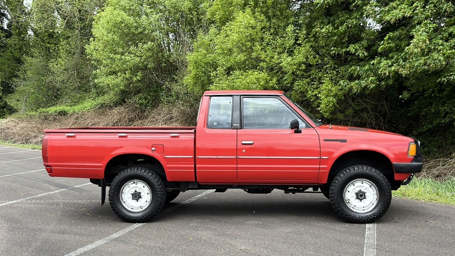 AutoHunter Spotlight: 1982 Datsun 720 King Cab 4×4