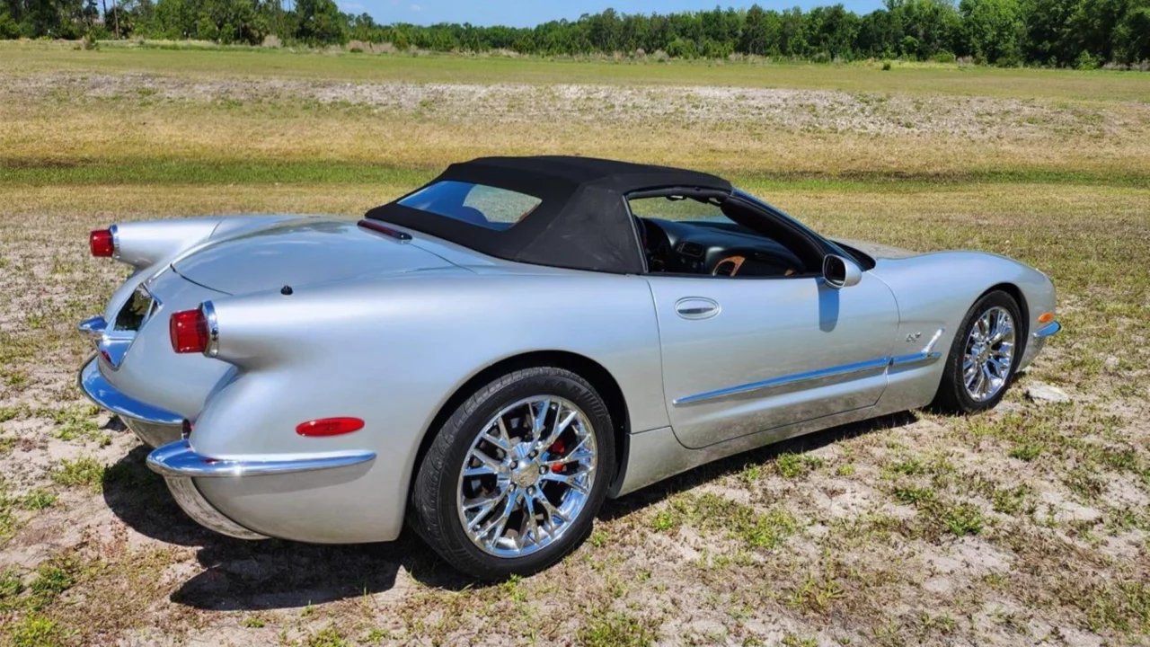 Pick of the Day: 2003 Chevrolet Corvette Convertible