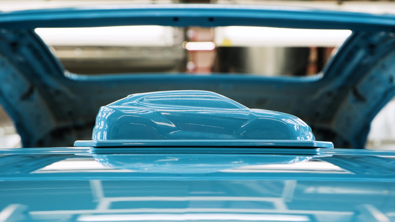 Lamborghini Creates a New Shade of Blue to Mark an Anniversary Lamborghini Creates a New Shade of Blue to Mark an Anniversary